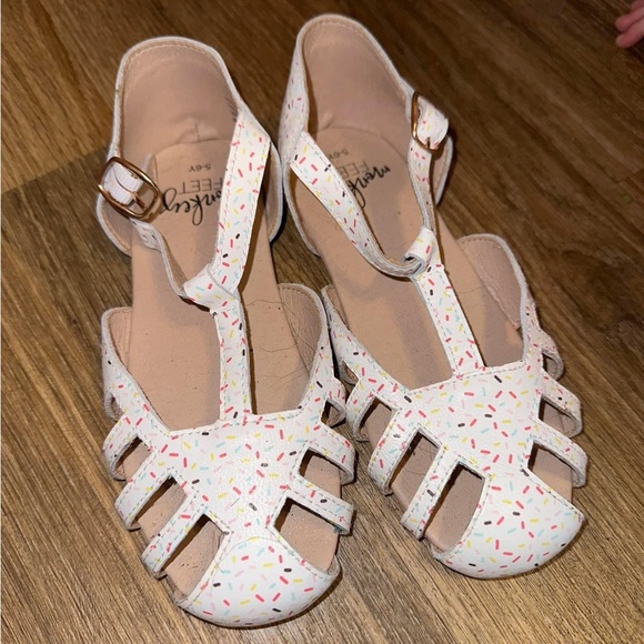 Monkey Feet Sprinkle Shoes size 5-6 year - Picture 1 of 1
